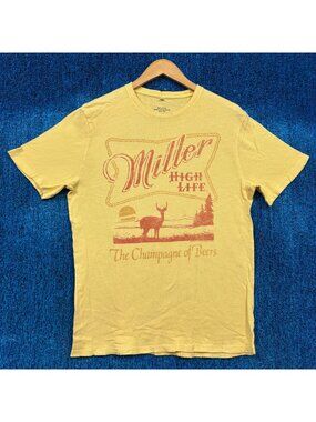 Miller High Life “The Champagne of Beers” Graphic T-Shirt Size M